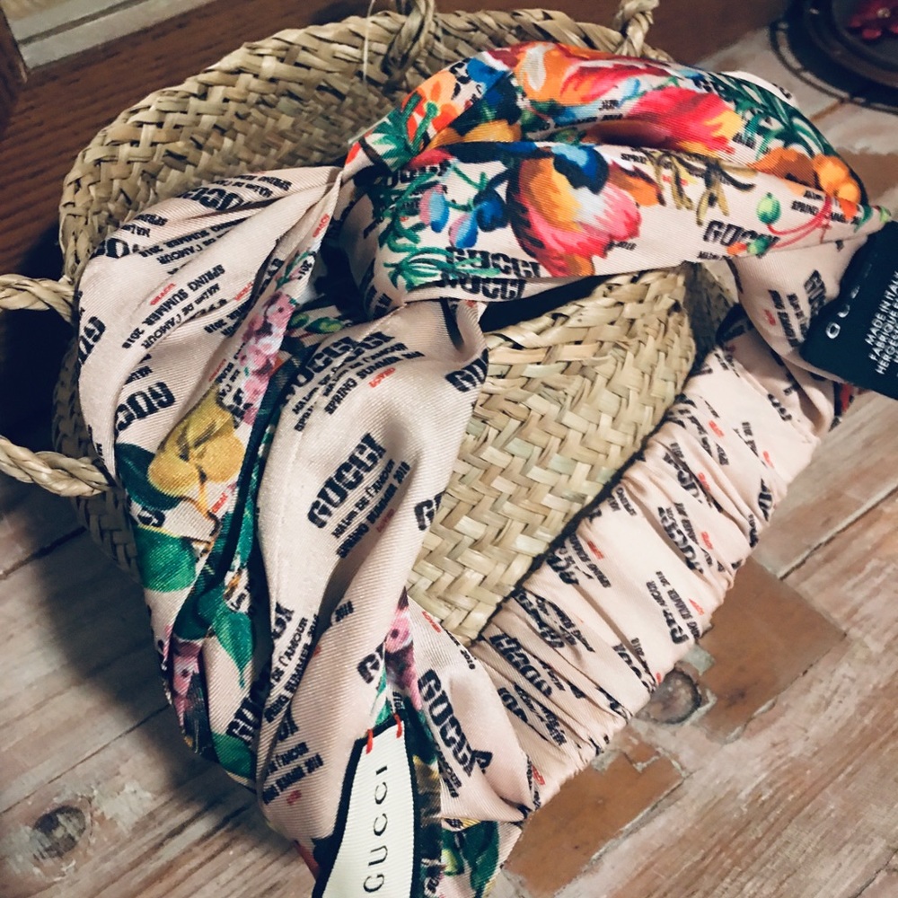 NWOT Gucci Headband Very Popular Pink/Multi Logo